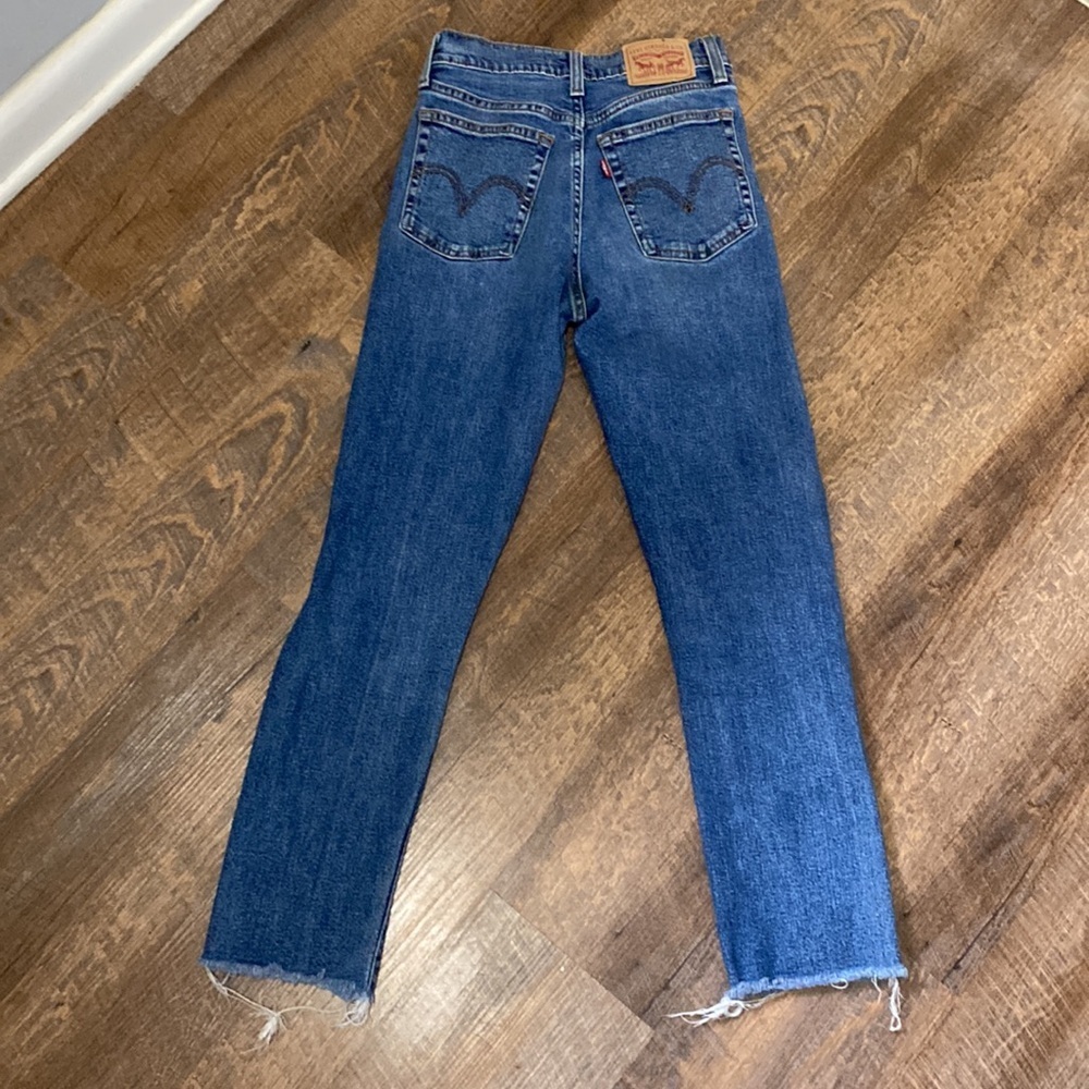 Levi’s Premium Wedgie Straight Button Fly Straight Leg High Waisted Low Stretch